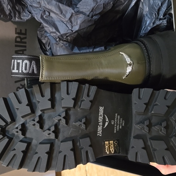 NWT Zadig and & Voltaire Ride Semy Shiny Chelsea Platform Boots Silver Wings - Picture 10 of 15